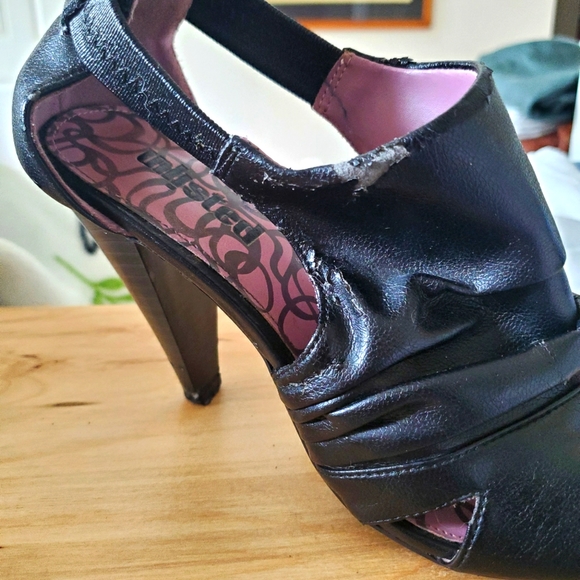 Unlisted peep-toe high heeled booties. size: 8 Black - Picture 7 of 8